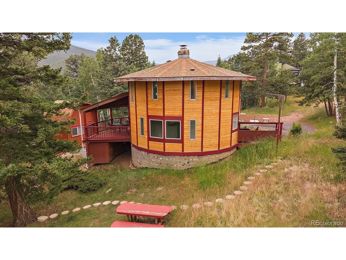 Photo of 475 Circle Dr