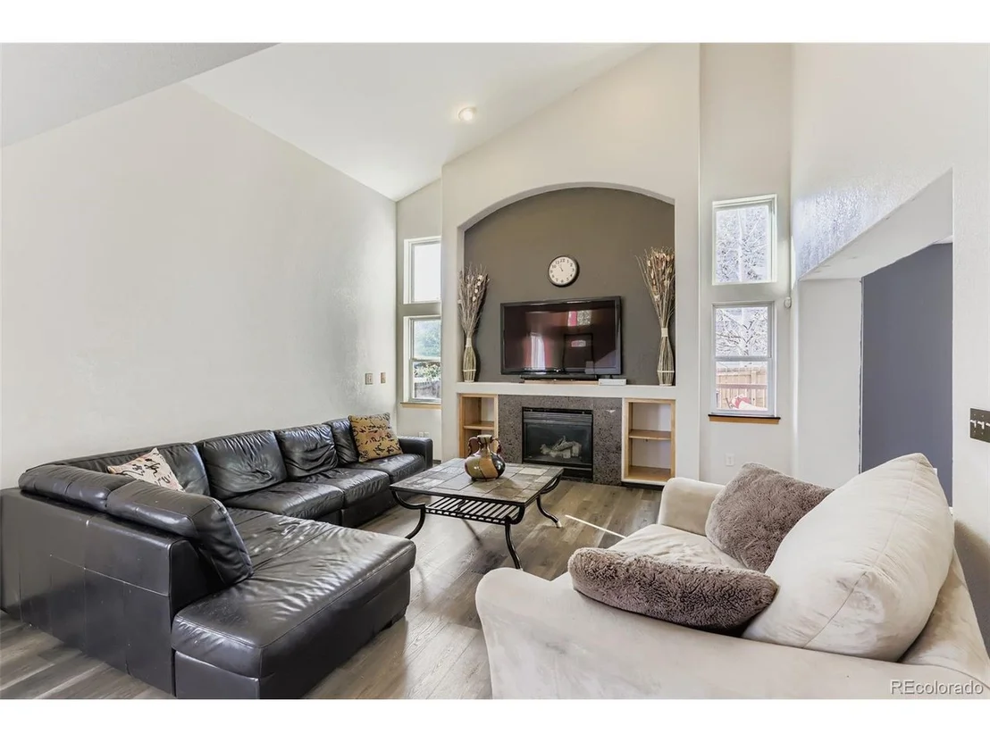 Photo of 6200 Sparrow Ave