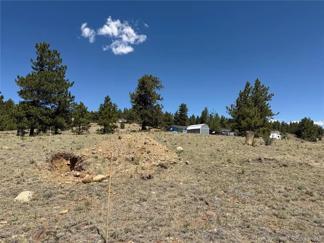 Photo of 595 Bridle Path