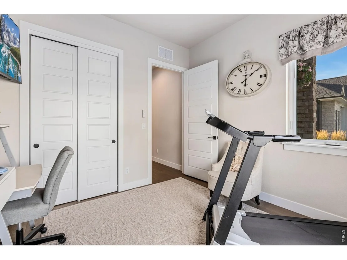Photo of 1724 Barefoot Dr