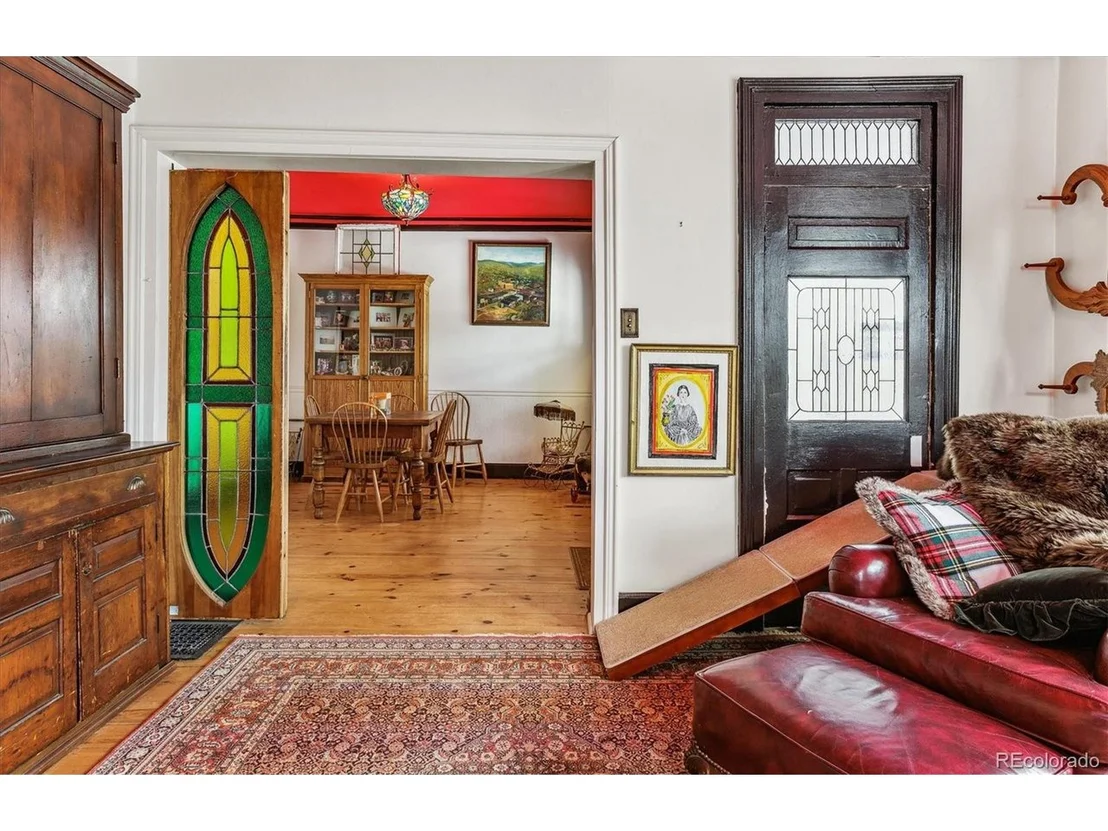 Photo of 340 Spring St