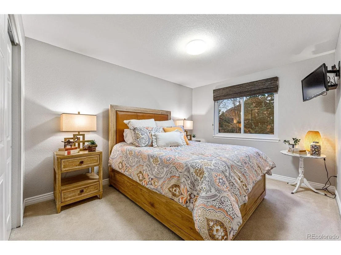 Photo of 7340 Rattlesnake Dr