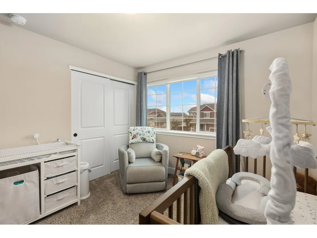 Photo of 2286 Golden Way