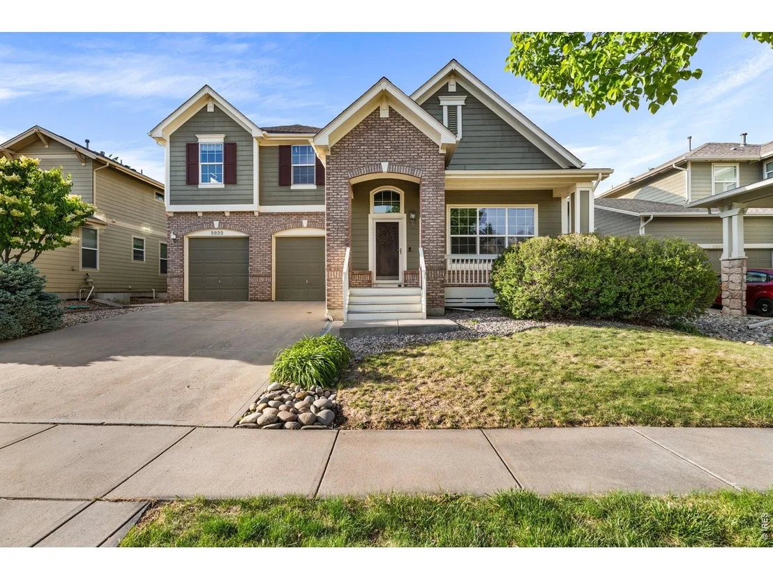 Photo of 3832 Observatory Dr