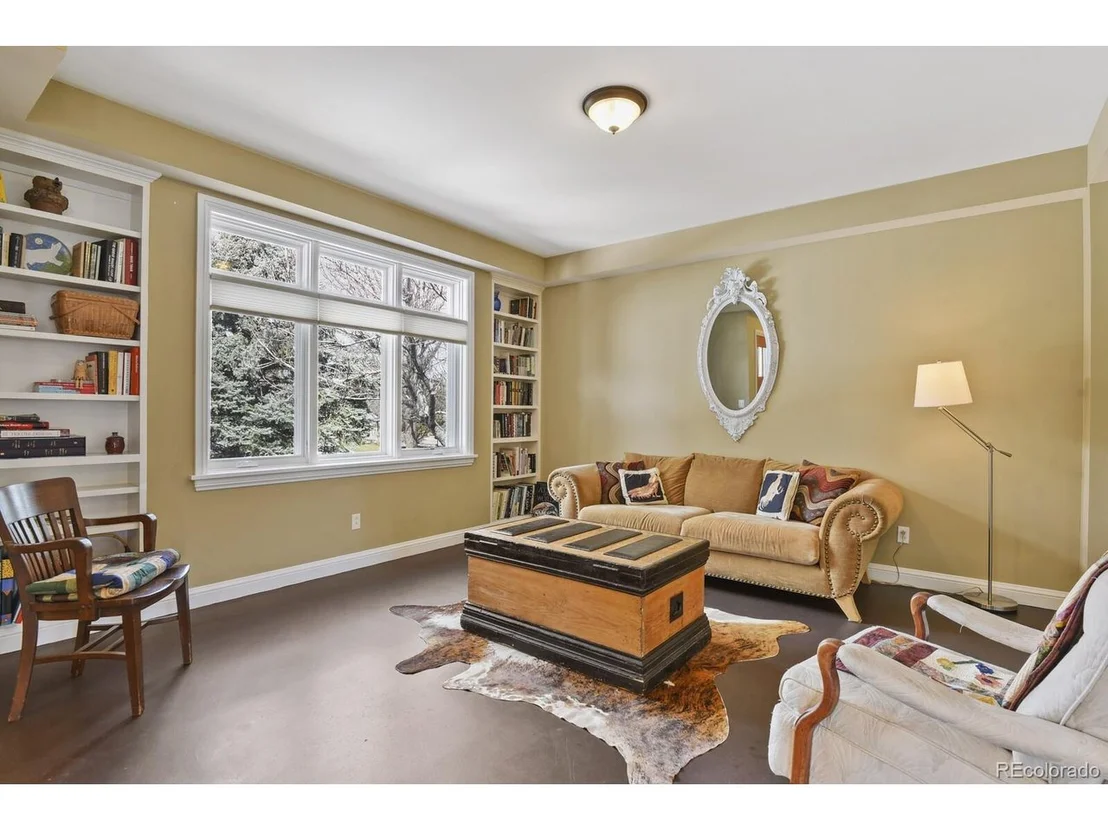 Photo of 220 Pawnee Dr