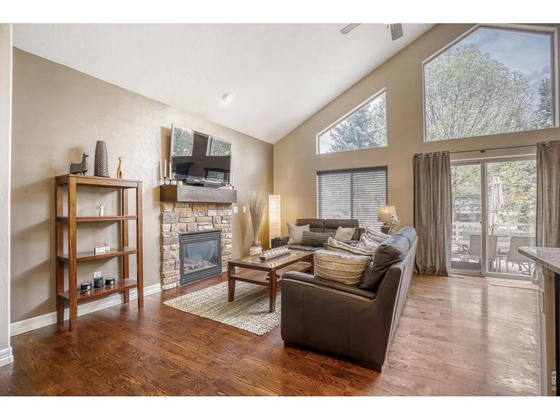 Photo of 7992 Saint St