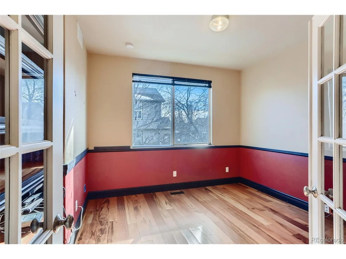 Photo of 6739 Thistle Ridge Ave