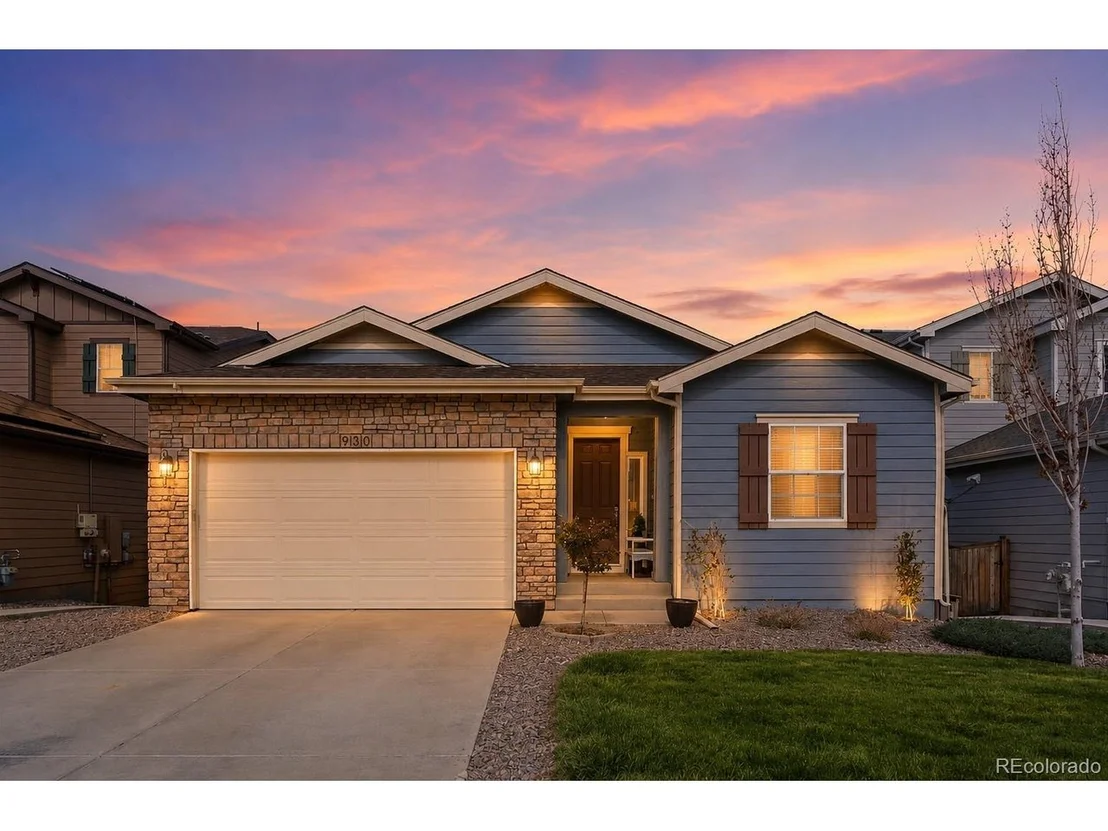 Photo of 930 Mcmurdo Cir