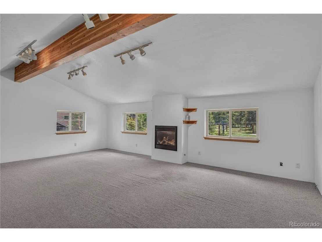 Photo of 214 Mountain View Trl