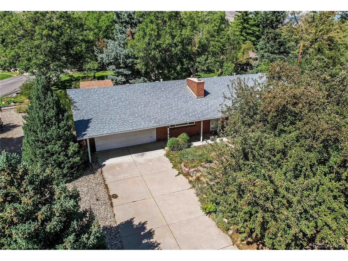 Photo of 3005 Flora Ln