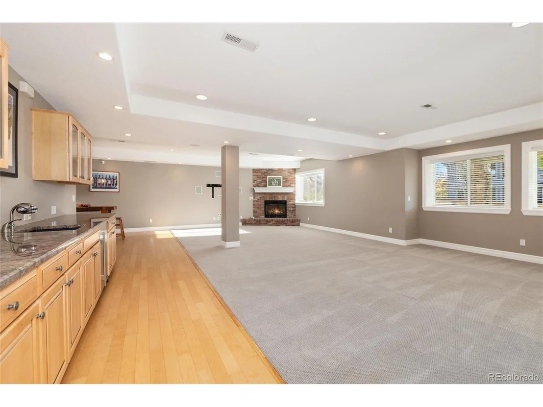 Photo of 10881 Glengate Cir