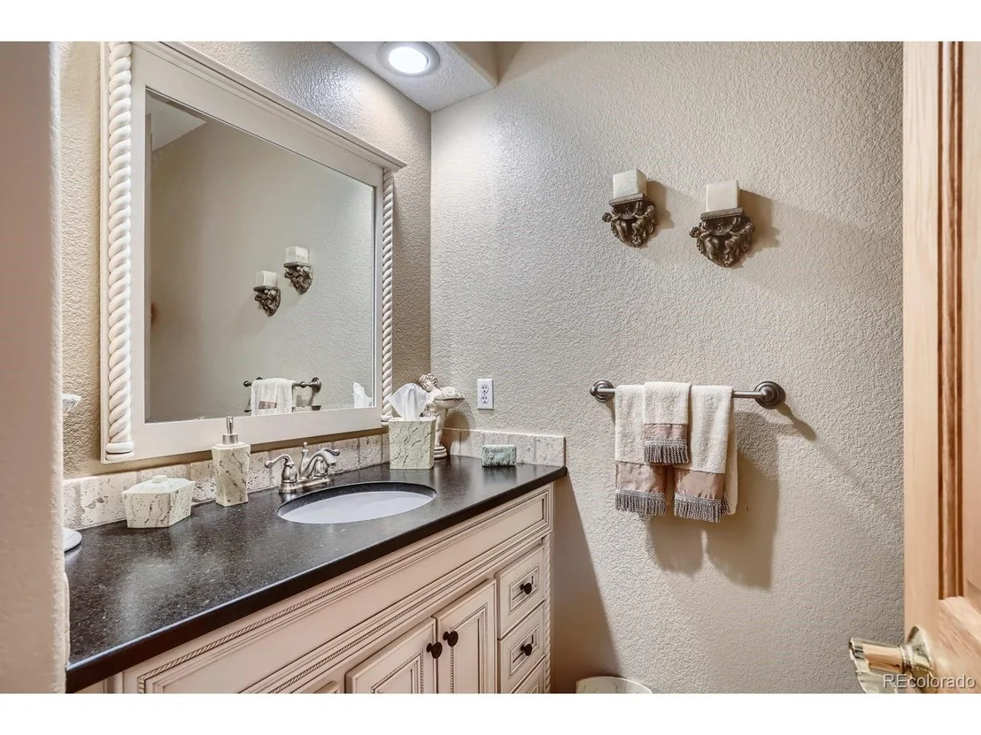 Photo of 1302 Royal Ridge Dr