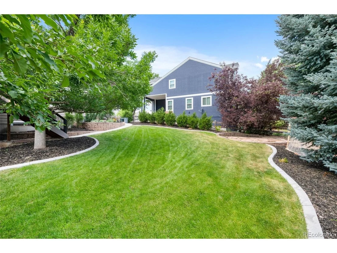 Photo of 445 Winterthur Cir
