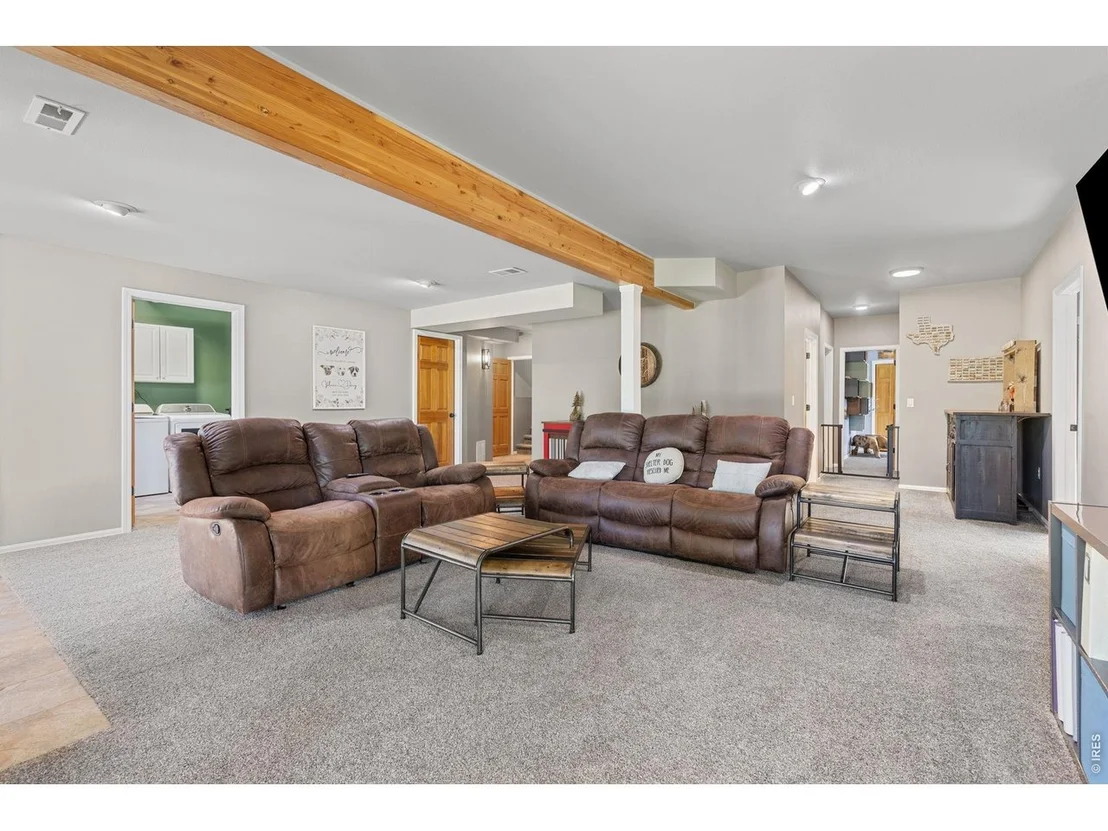 Photo of 428 Aspen Ln