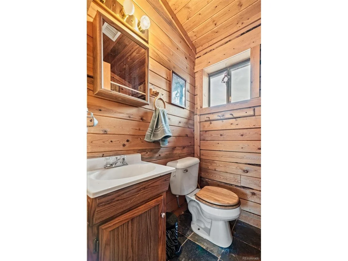 Photo of 225 Deadwood Dr