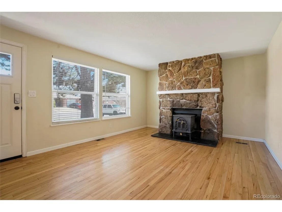 Photo of 627 Quartz Way
