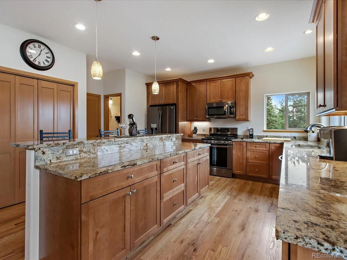 Photo of 11033 Barker Ave