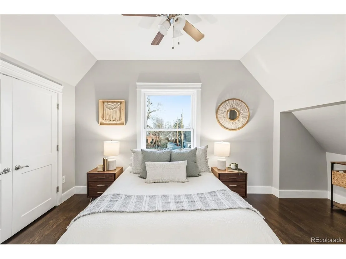 Photo of 3321 Bryant St