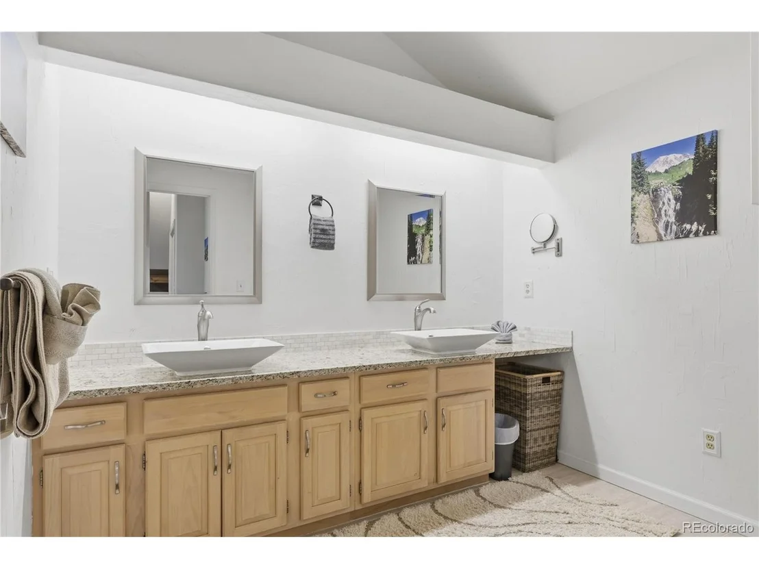 Photo of 607 Meadow Station Cir
