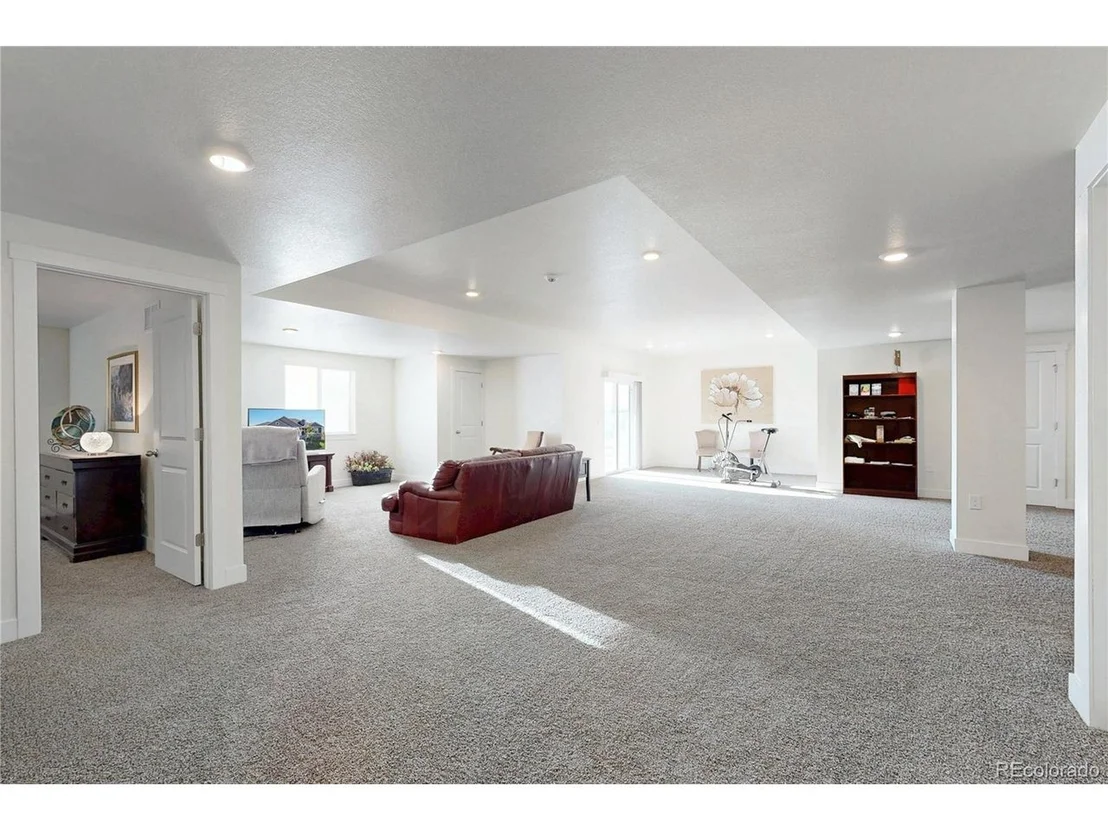 Photo of 15583 Spruce Cir