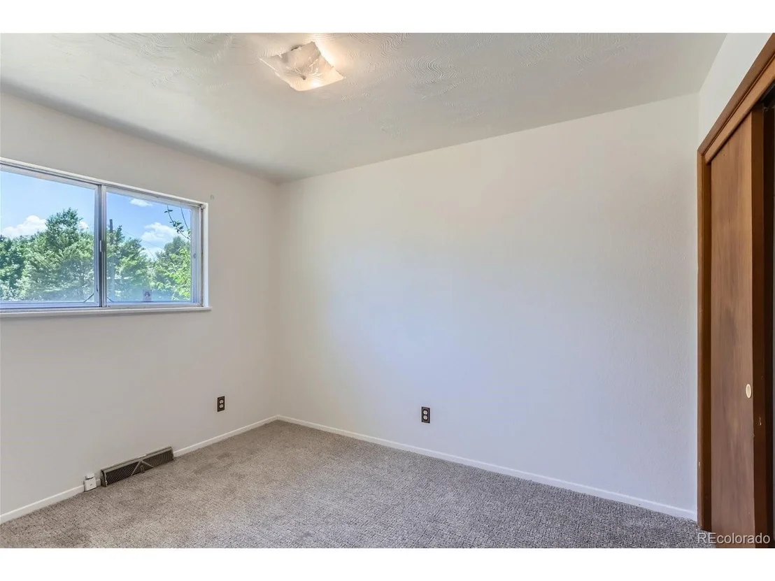 Photo of 18 Empson Dr