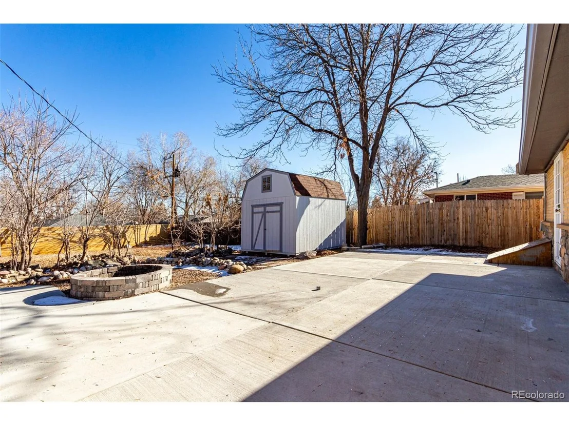 Photo of 5470 Holland Dr
