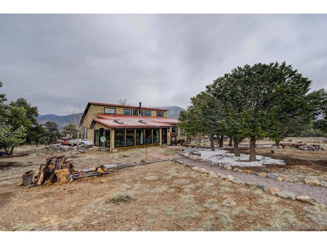 Photo of 6485 Divide Dr