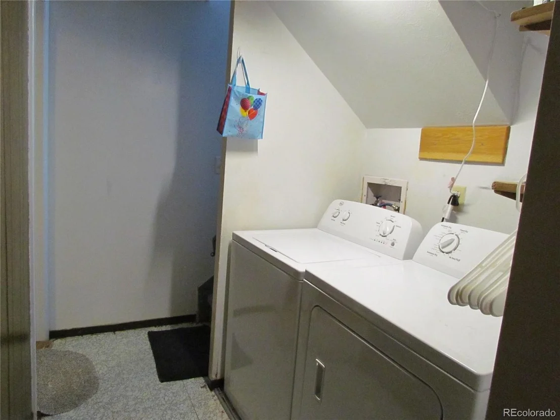 Photo of 105 Cherry Cir