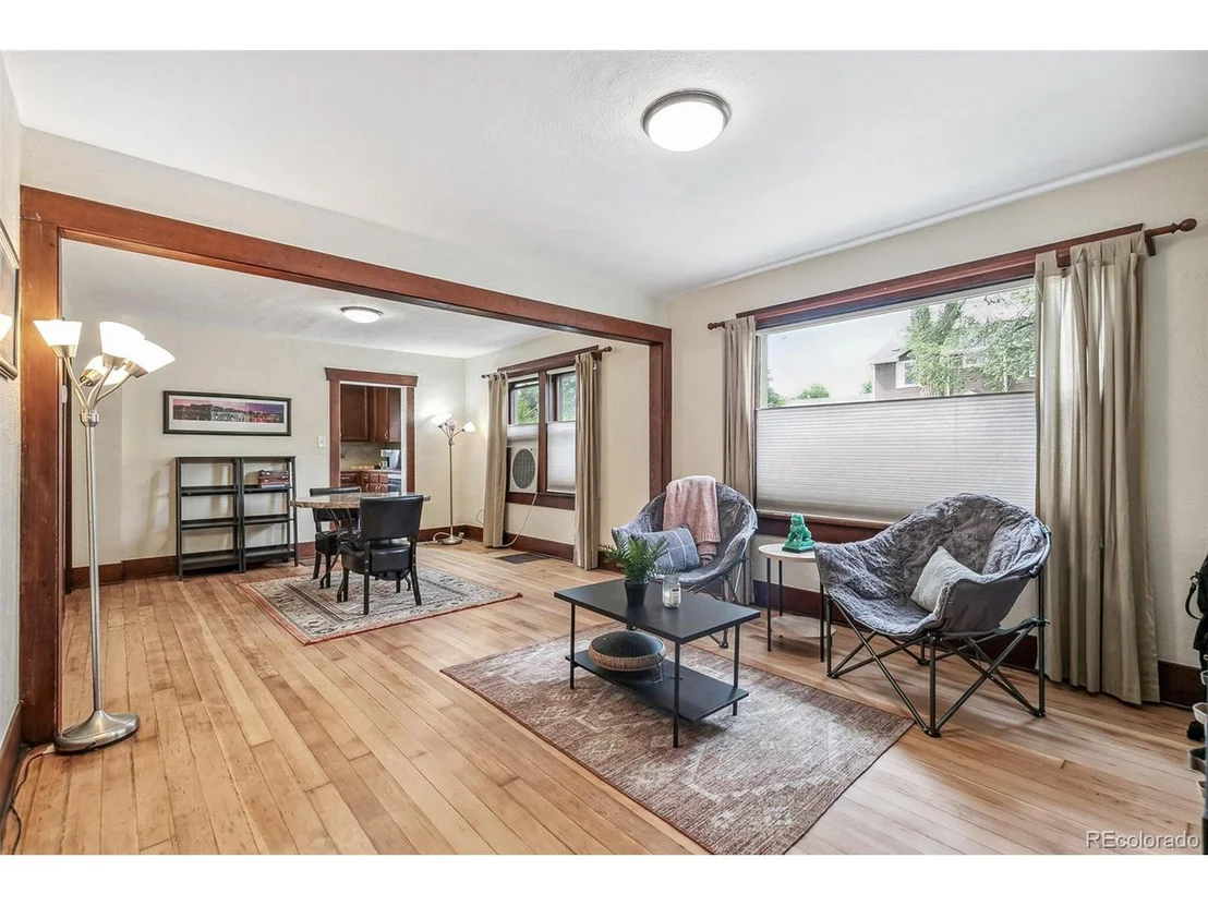 Photo of 2497 Depew St