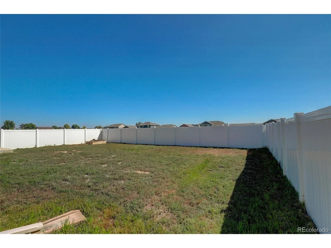 Photo of 988 Axis Dr