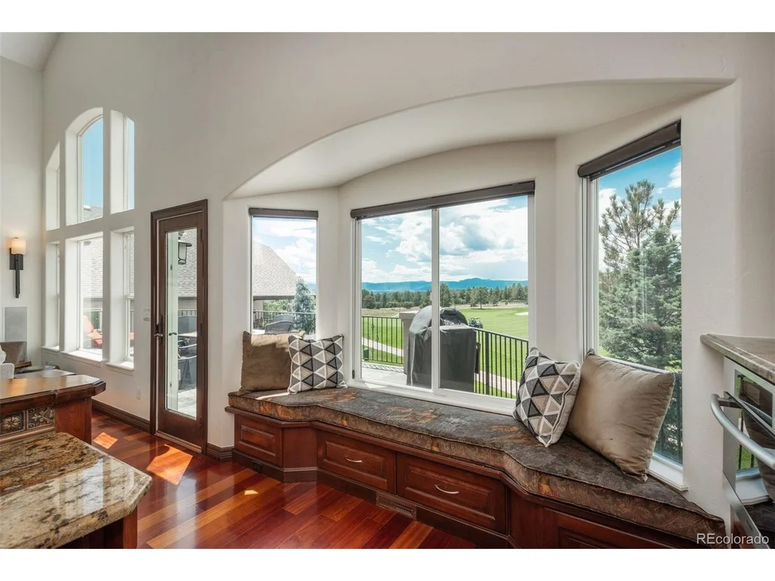 Photo of 1339 Castlepoint Cir
