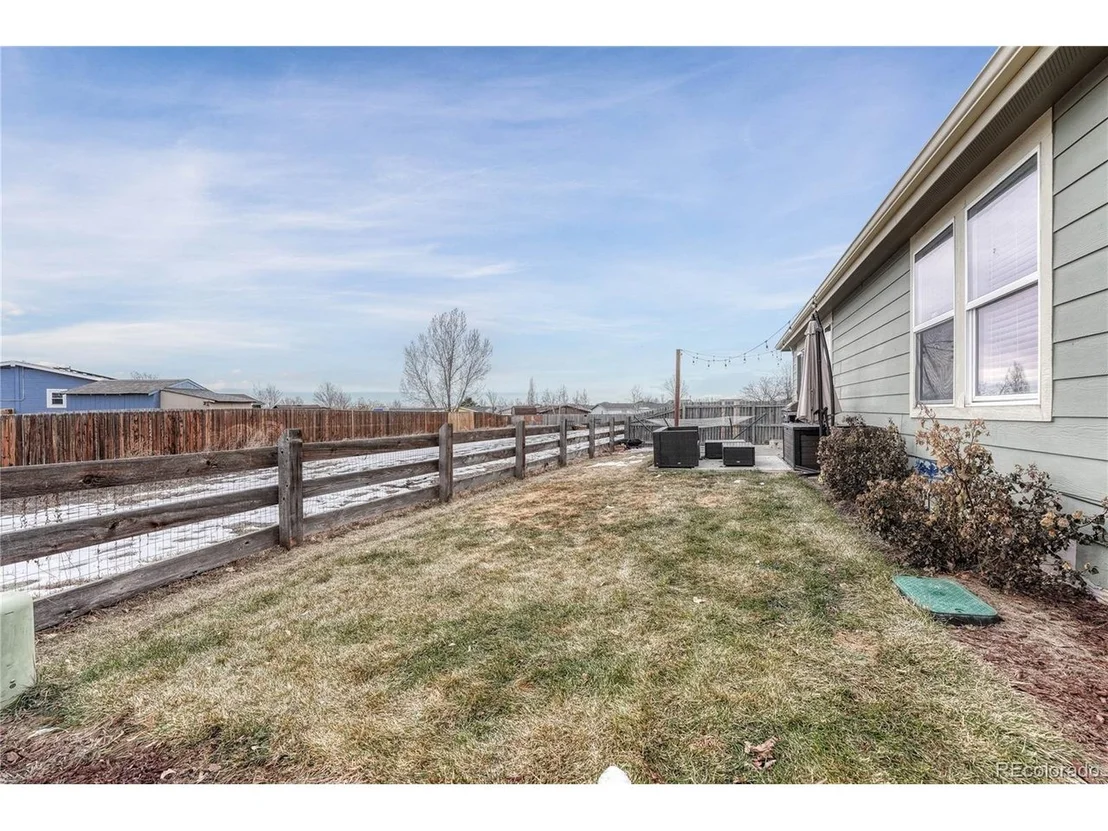 Photo of 230 Lonewolf Dr