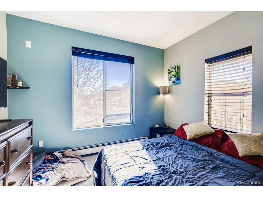 Photo of Unit 201 at 2610 Iris Ave