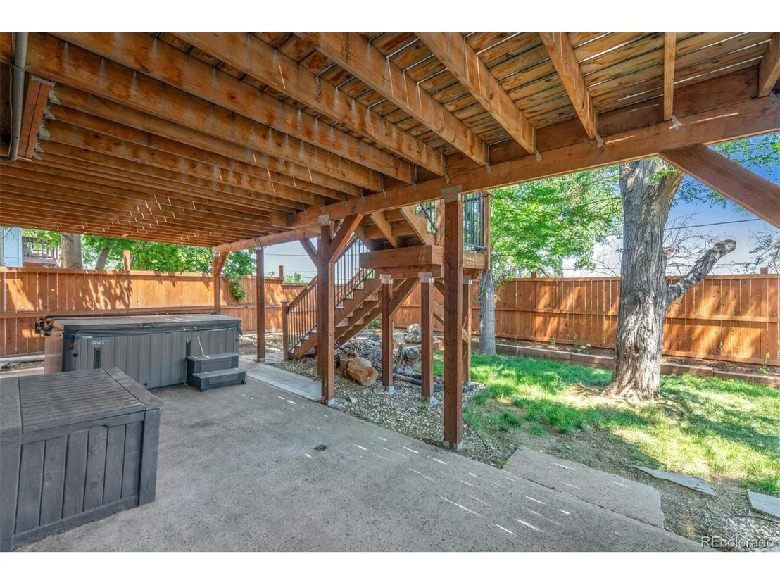 Photo of 9469 Grandview Ave