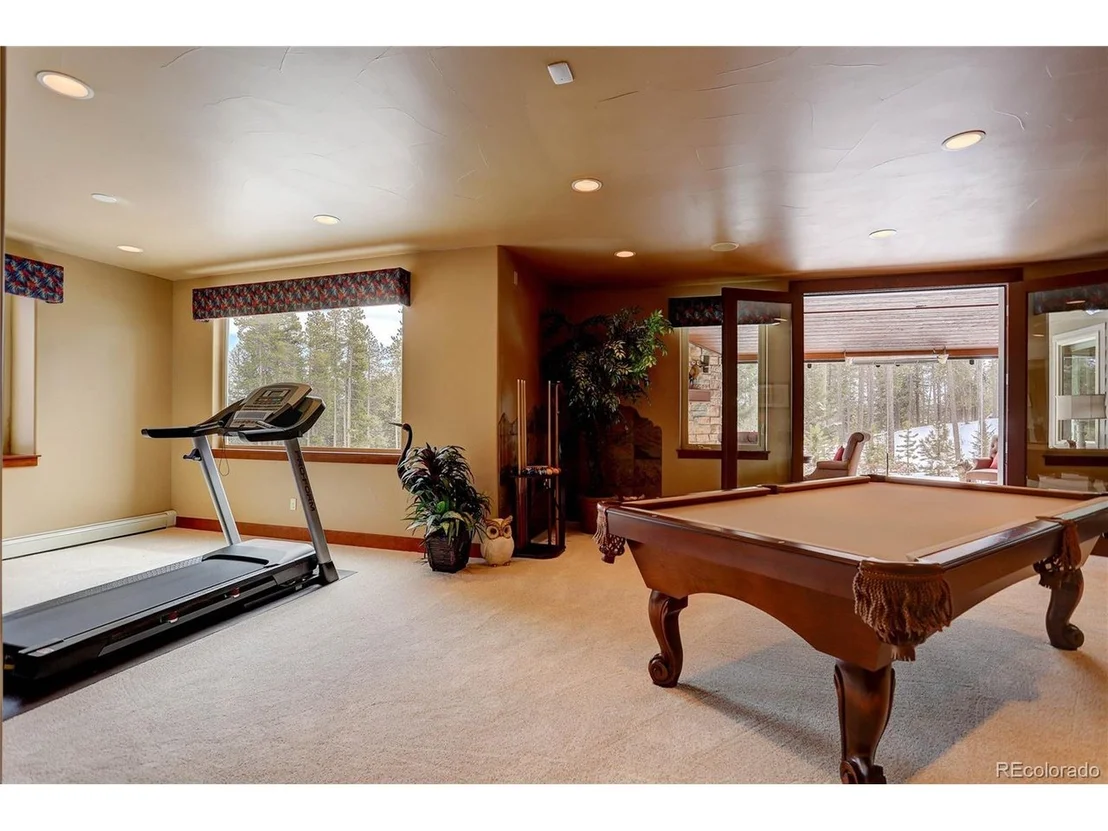 Photo of 11391 Belle Meade Dr