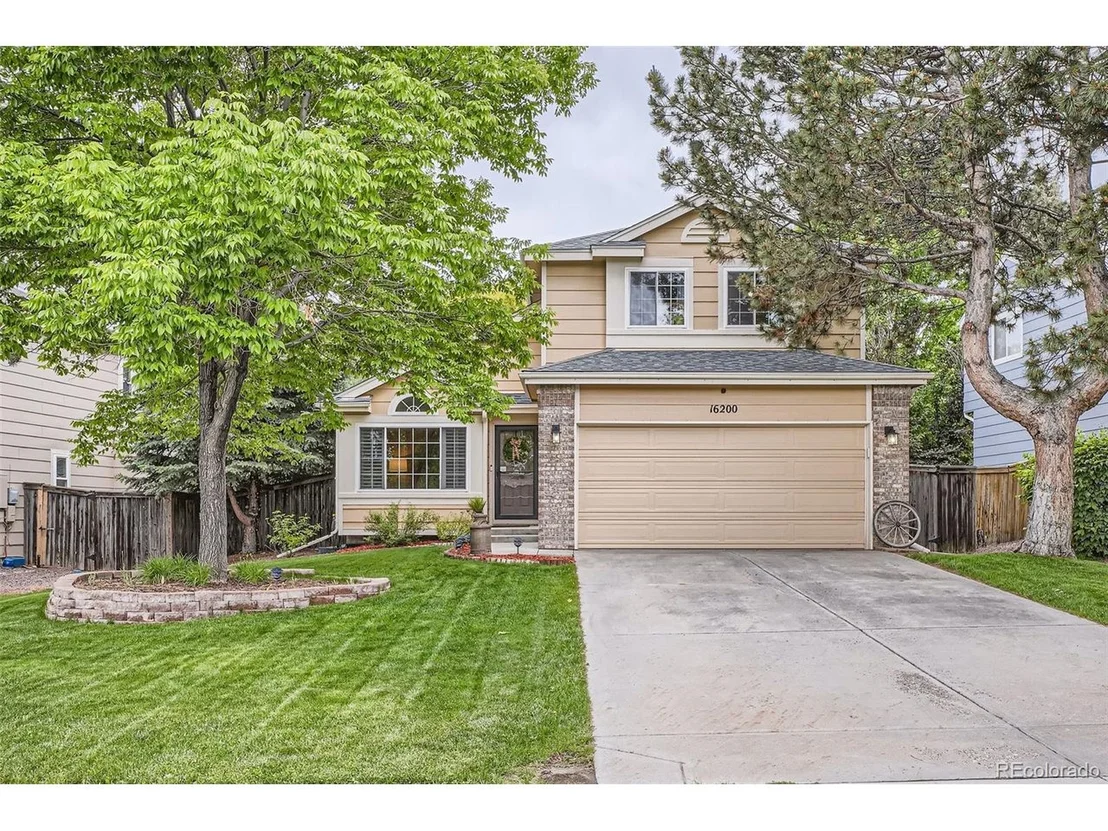 Photo of 16200 Hedgeway Dr