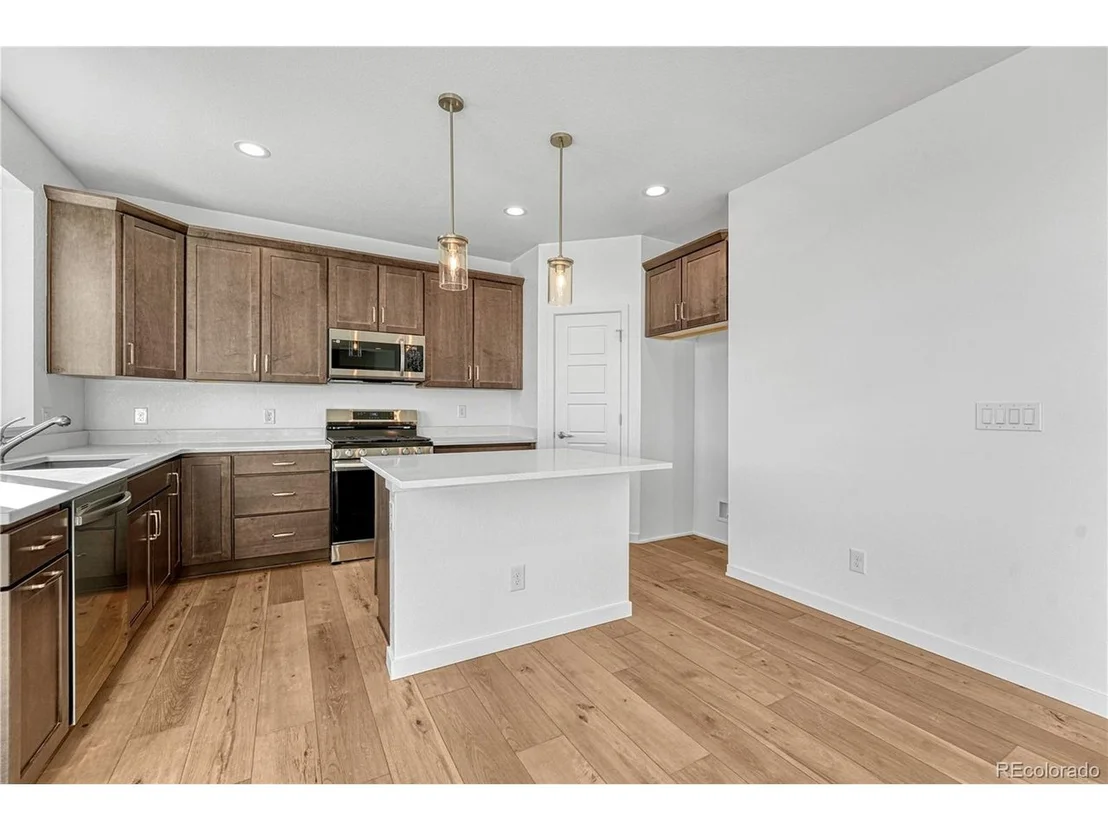 Photo of 246 Mohawk Cir