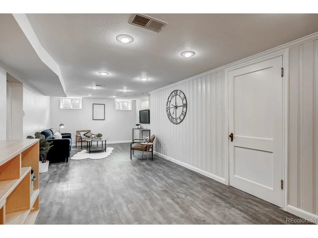 Photo of 2900 Elm St