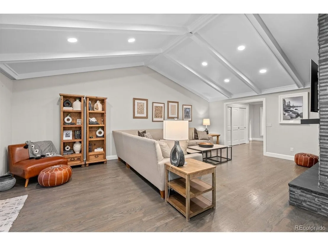 Photo of 29843 Canterbury Cir
