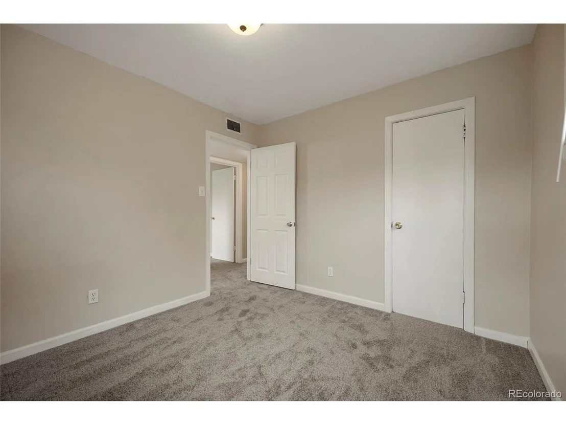 Photo of 9100 Hoffman Way