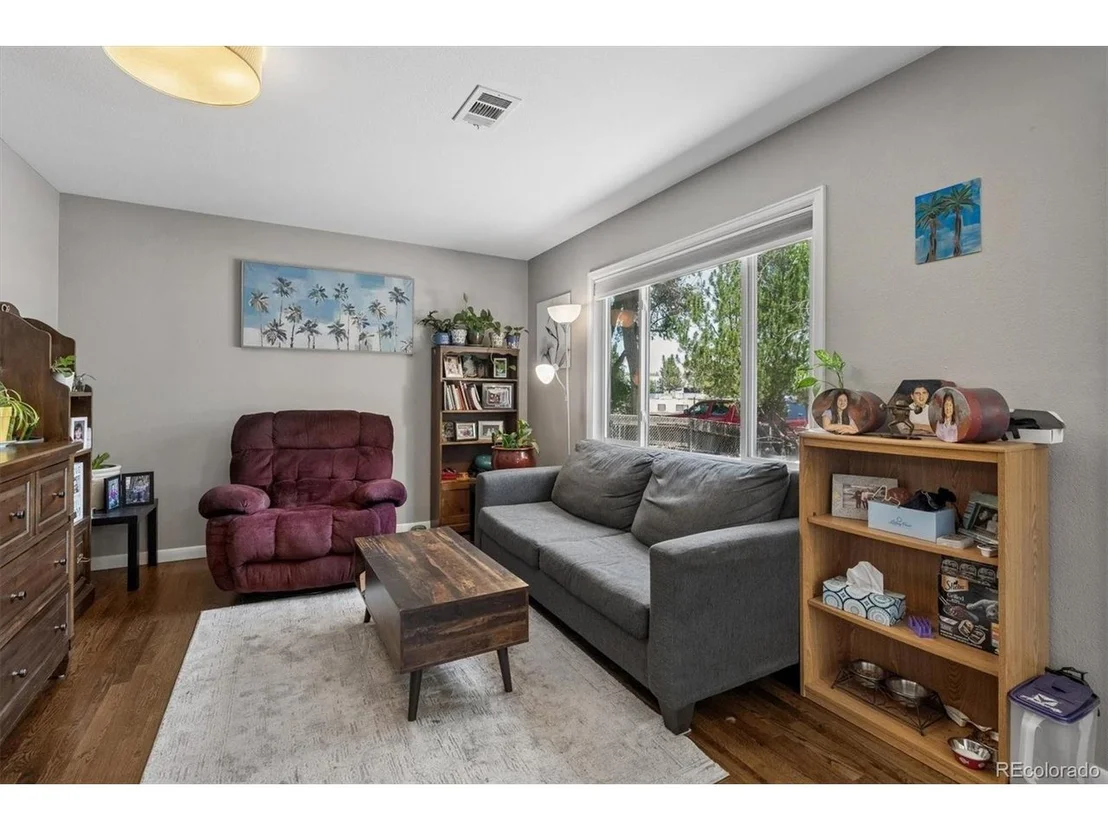 Photo of 5275 Ingalls St
