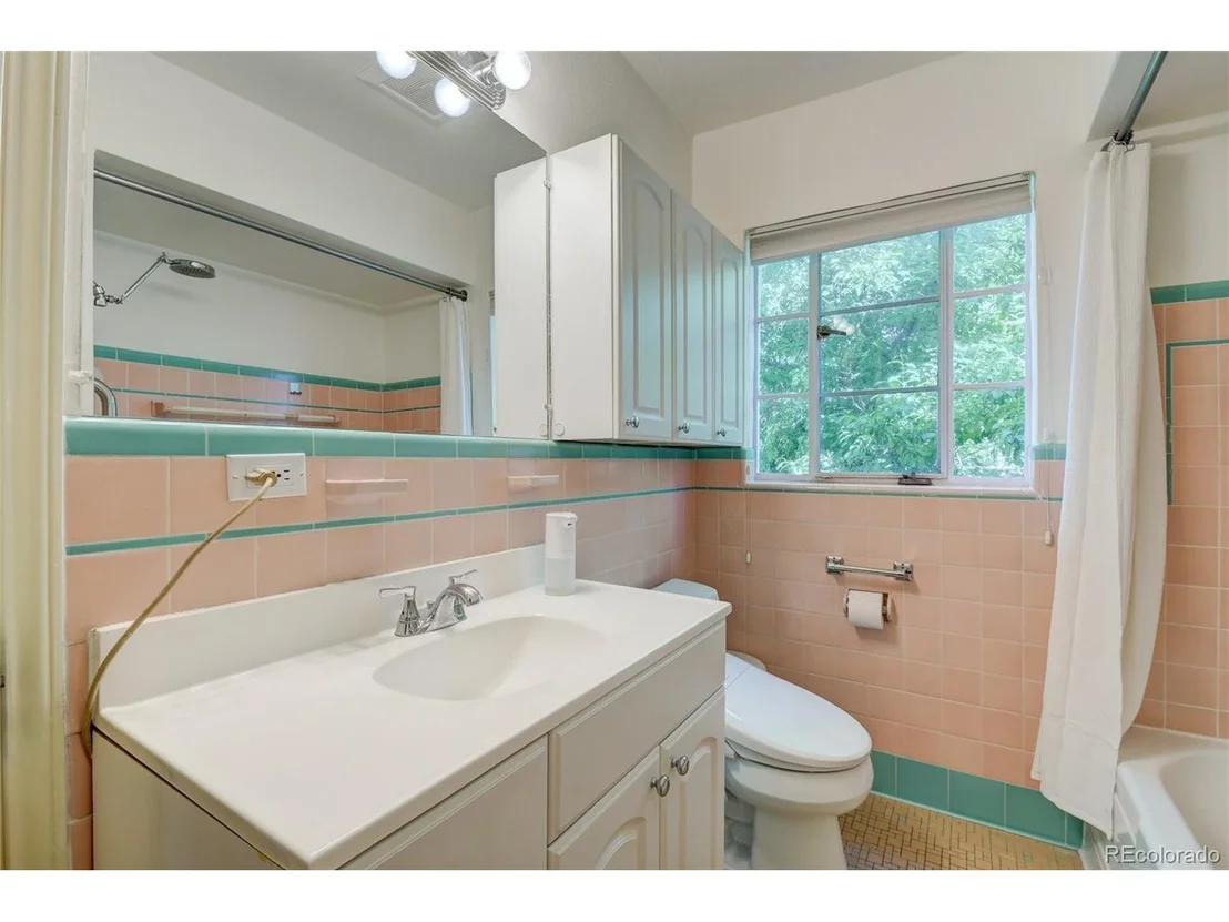 Photo of 1461 Locust St