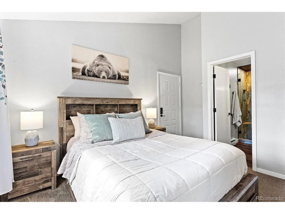 Photo of Unit 3 at 100 Bryant Blvd