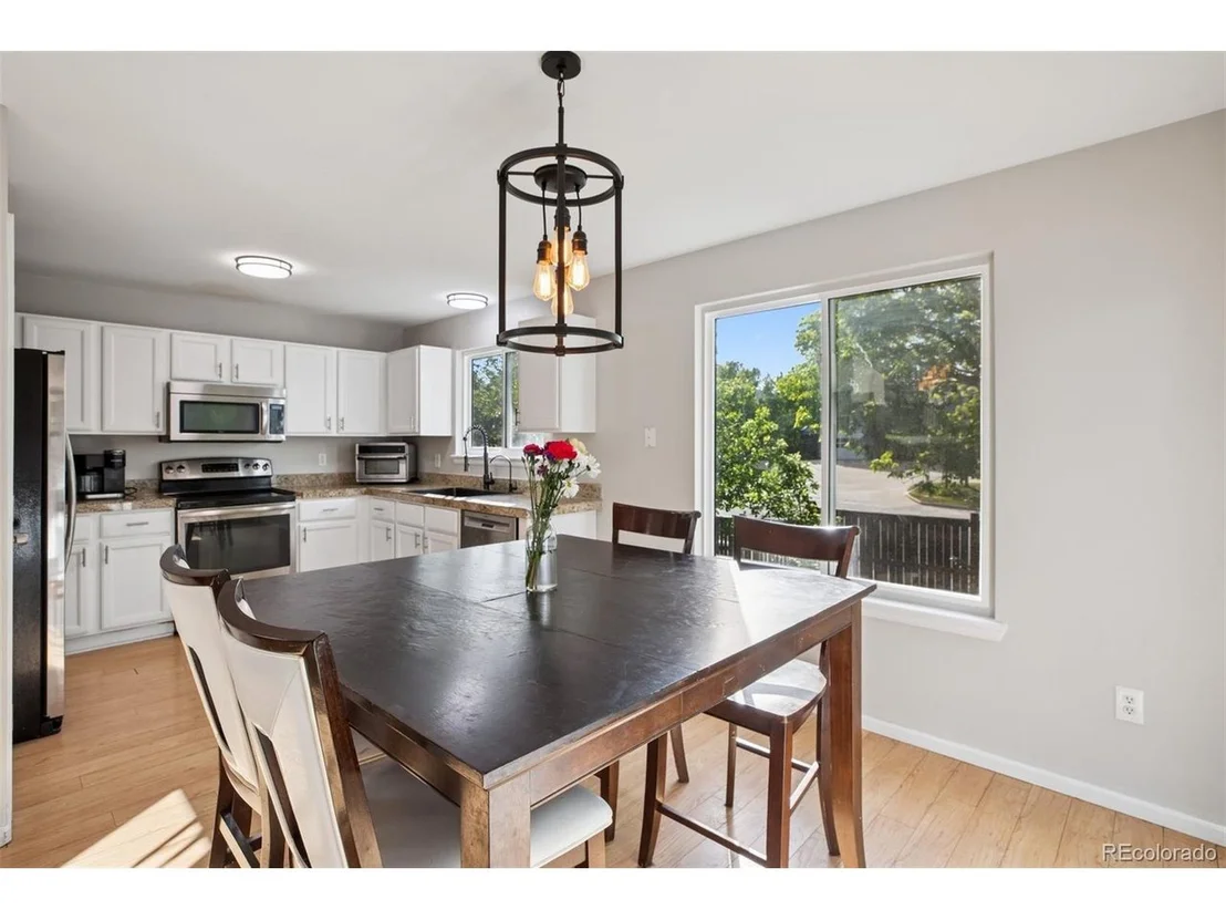 Photo of 104 Willowick Cir