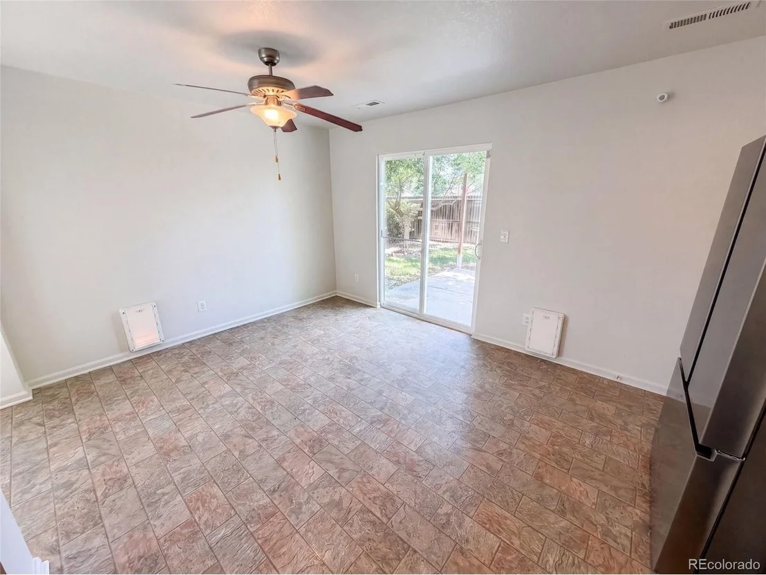 Photo of 886 Sagebrush Dr
