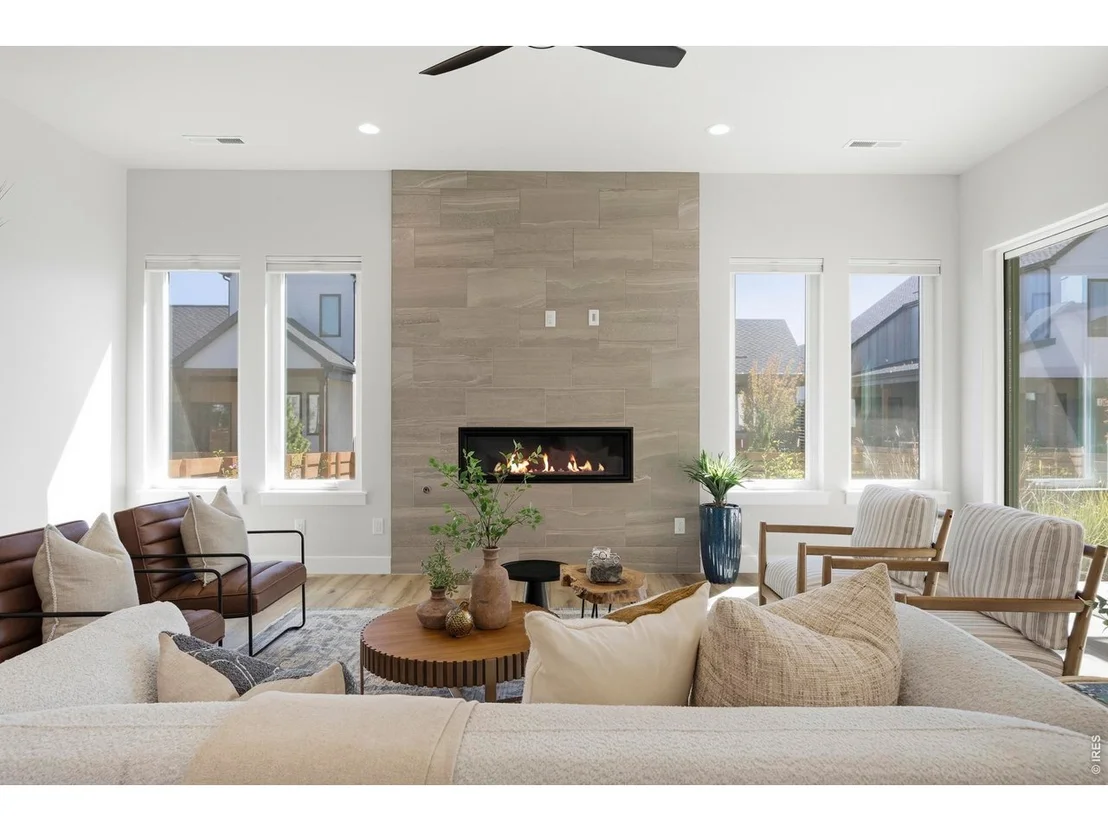 Photo of 1727 Barefoot Dr