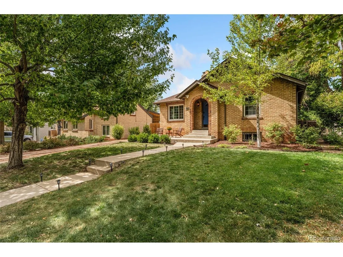 Photo of 1263 Elm St