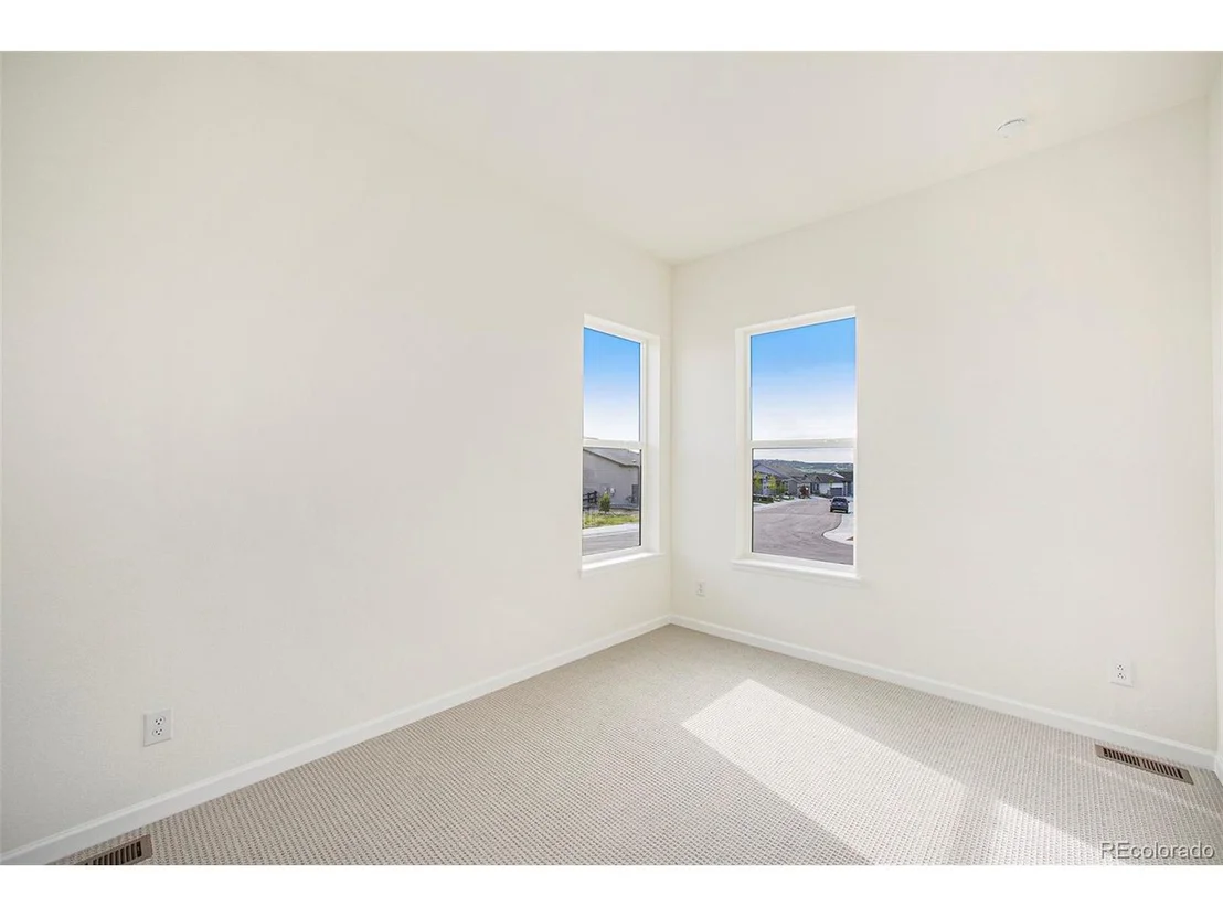 Photo of 671 Scrubjay Cir
