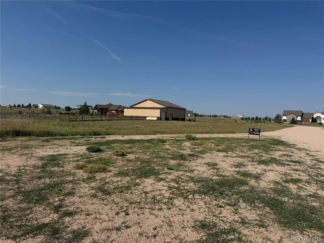 Photo of 1496 Ridge Ter
