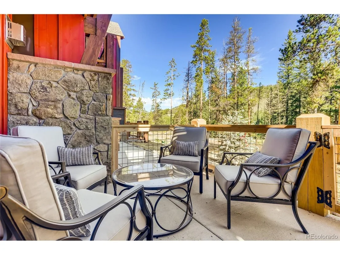 Photo of Unit A1821 at 7 Lake Ridge Cir